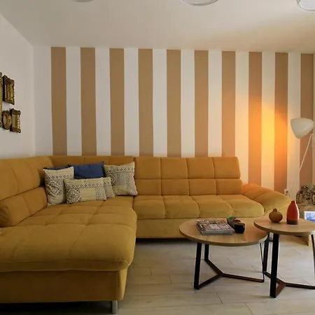 Niviga Apartment Makarska Exterior photo
