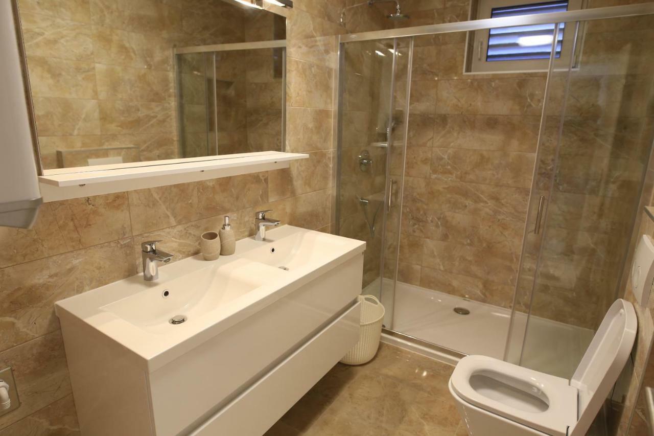 Apartment Niviga Makarska
