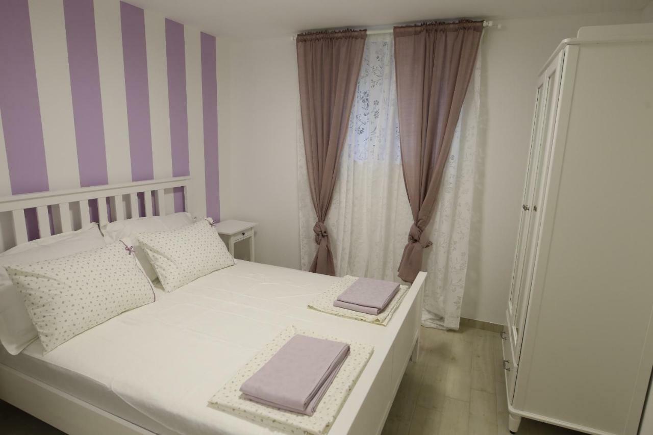 Lägenhet Niviga Makarska